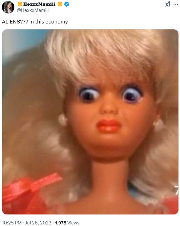 Disgusted Barbie-Meme, als Antwort-Tweet-Reaktion auf einen verfluchten Post wiederverwendet